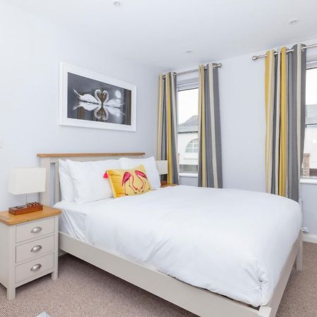 Modern 2 Bed Apartment Enniskillen Ngoại thất bức ảnh