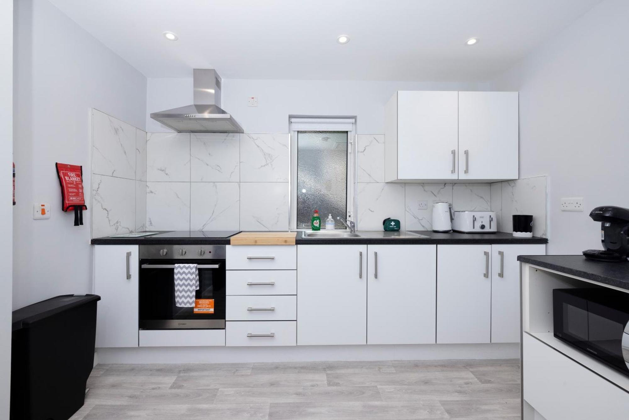 Modern 2 Bed Apartment Enniskillen Ngoại thất bức ảnh