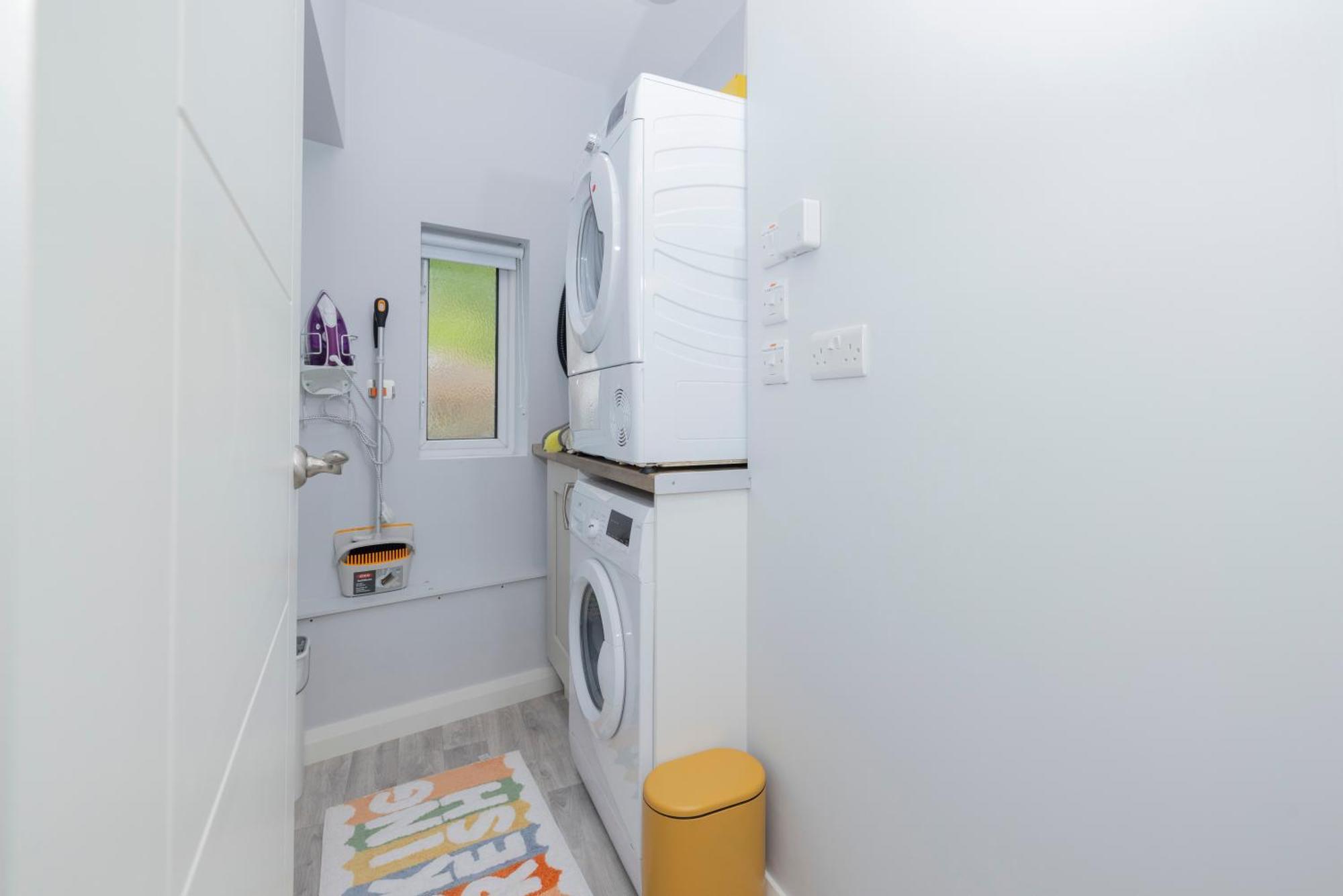Modern 2 Bed Apartment Enniskillen Ngoại thất bức ảnh