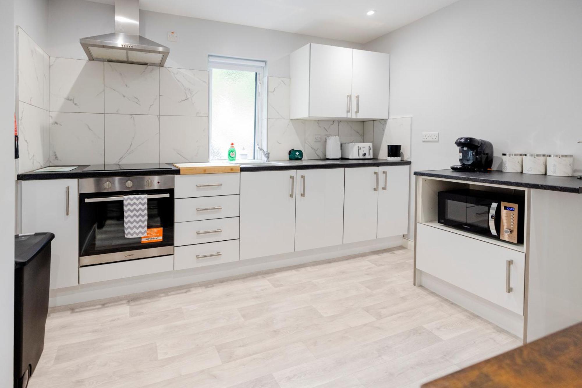 Modern 2 Bed Apartment Enniskillen Ngoại thất bức ảnh